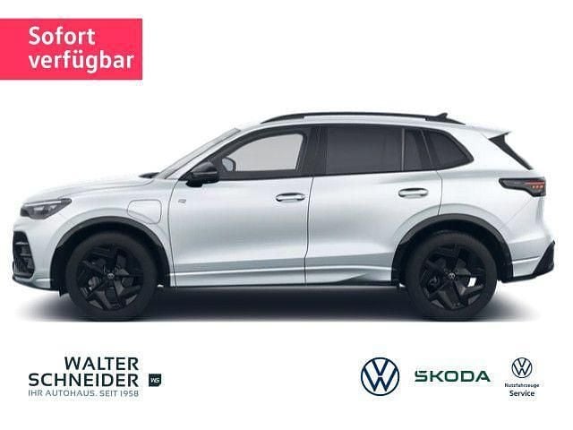 Oyster silver metallic Neu 2025 VW Tiguan R-line SUV | 61.539 € (Fairer Preis) - Bild 1/2