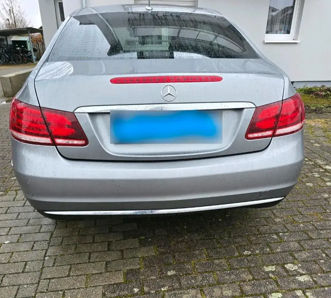 Gebraucht Mercedes E300 252 PS (185 kW) 2013 Grau Coupé
