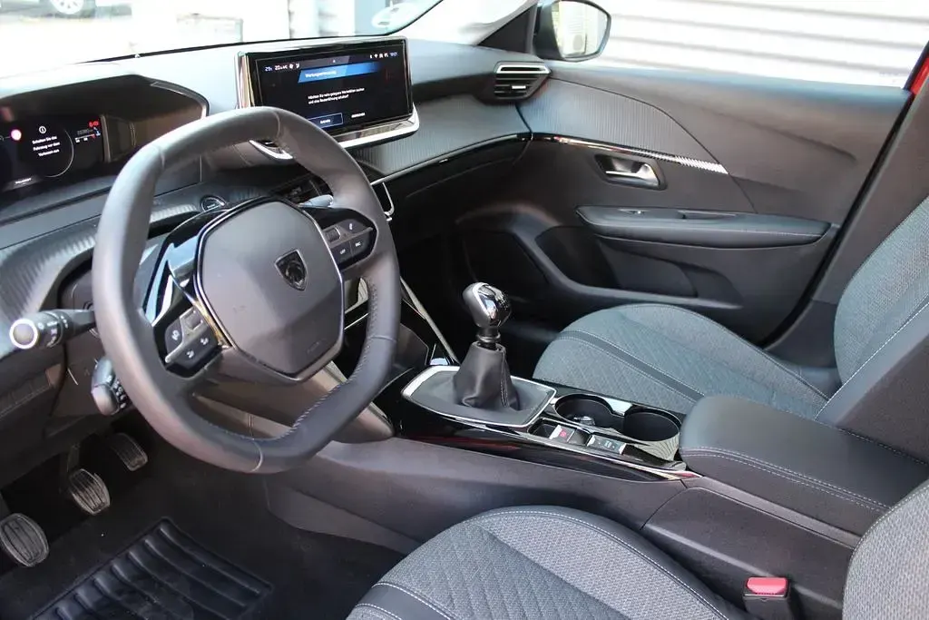 Gebraucht Peugeot 208 Allure 101 PS (74 kW) 2024 Rot Kleinwagen
