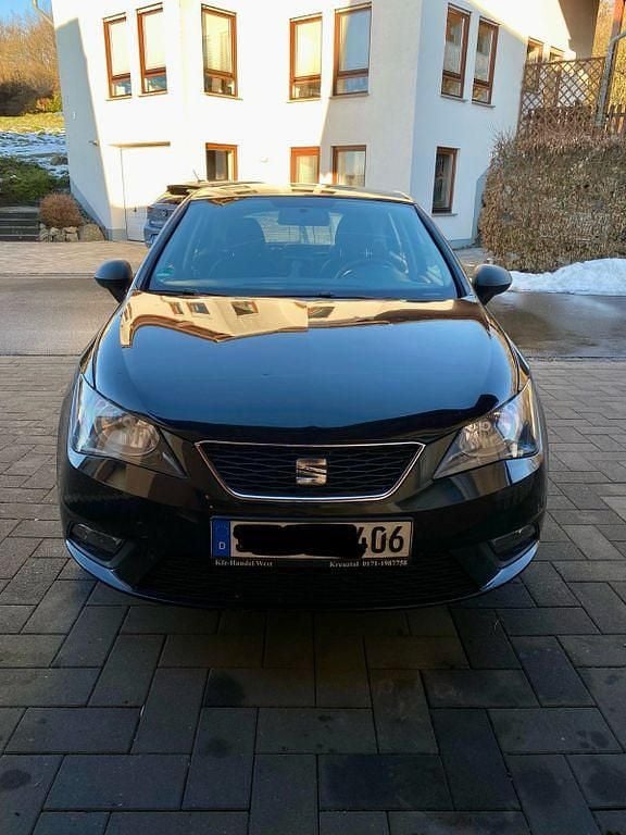Schwarz Gebraucht 2015 Seat Ibiza Reference Limousine | 5.000 € (Guter Preis) - Bild 1/4
