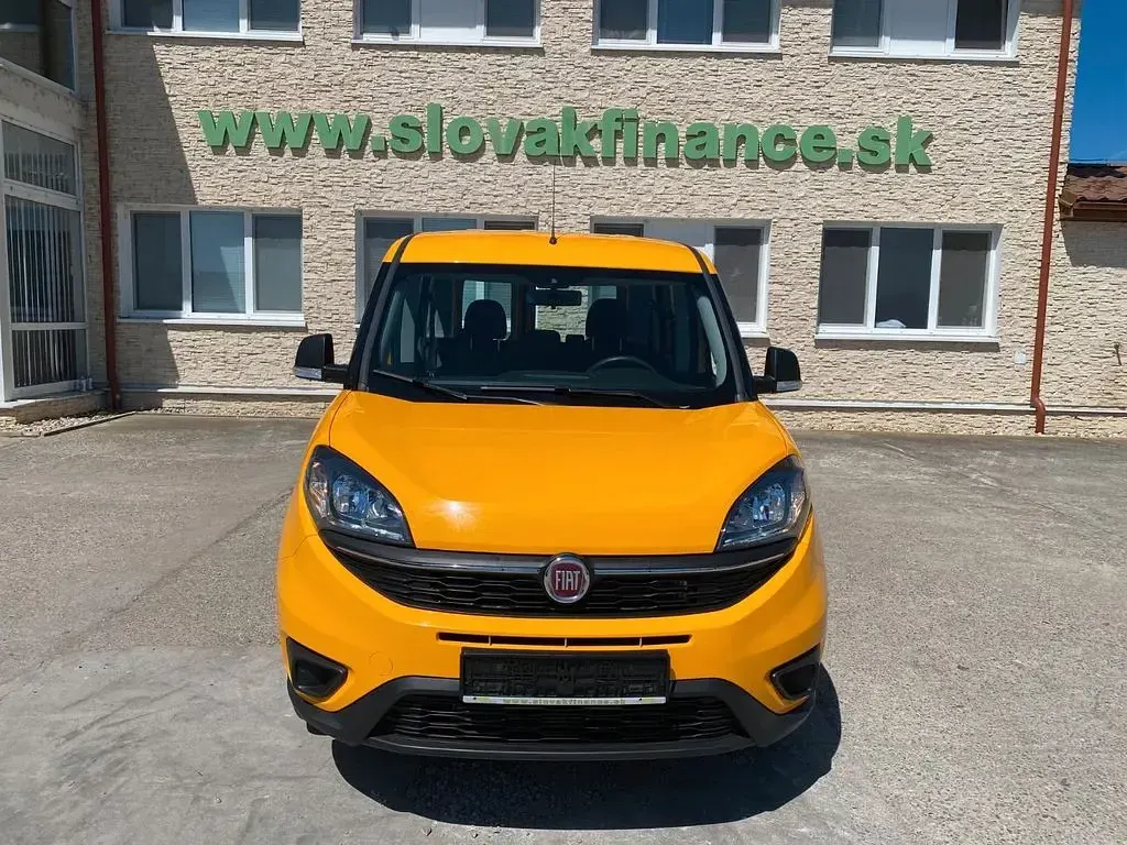 Usata Fiat Doblò 120 CV (88 kW) 2019 Monovolume