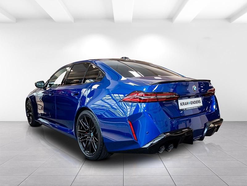 Neu BMW M5 Performance 727 PS (534 kW) 2025 Blau Limousine