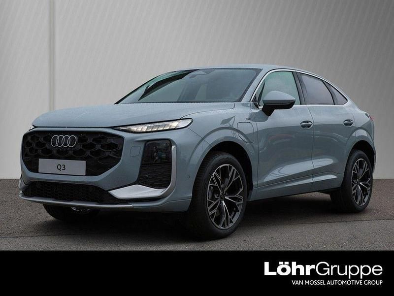 Grau Neu 2026 Audi Q3 Sportback Sport SUV | 57.590 € (Superpreis) - Bild 1/4