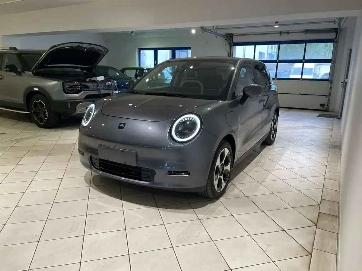 Neu JAC E30X 100 kW (136 PS) 2026 Grau Kleinwagen