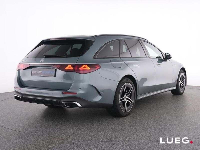 Gebraucht Mercedes E300 AMG 313 PS (230 kW) 2025 Silber Limousine