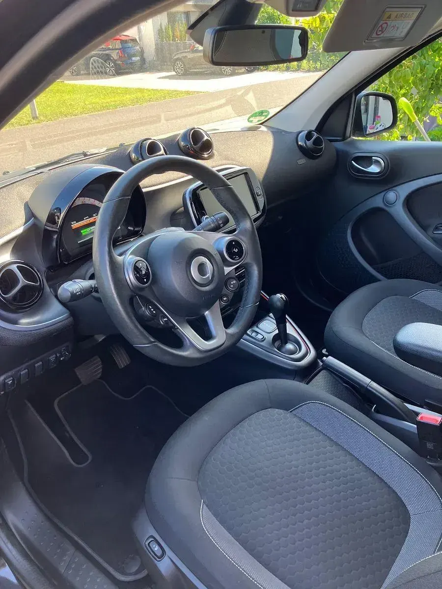 Gebraucht Smart ForFour Electric Drive 60 kW (82 PS) 2022 Schwarz Kleinwagen