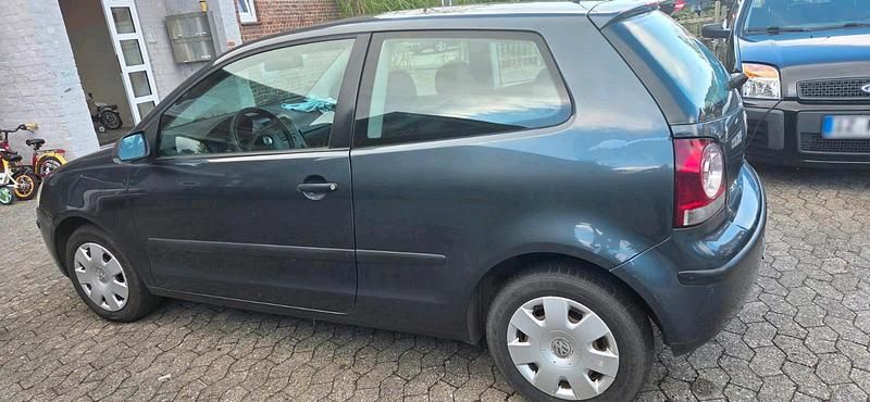 Gebraucht VW Polo 60 PS (44 kW) 2008 Grau Kleinwagen