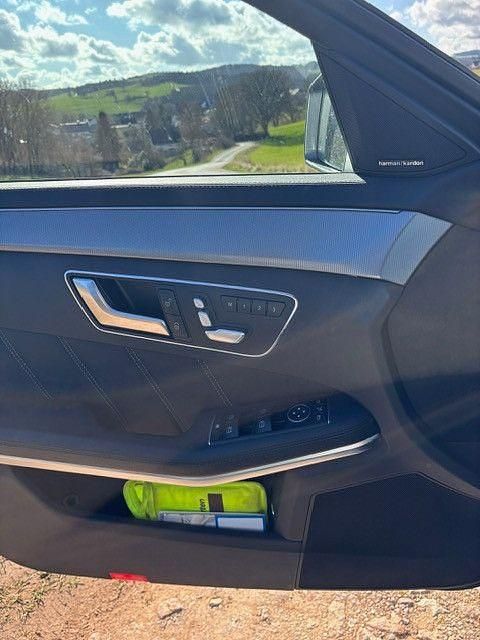 Gebraucht Mercedes E500 Avantgarde 408 PS (300 kW) 2016 Limousine