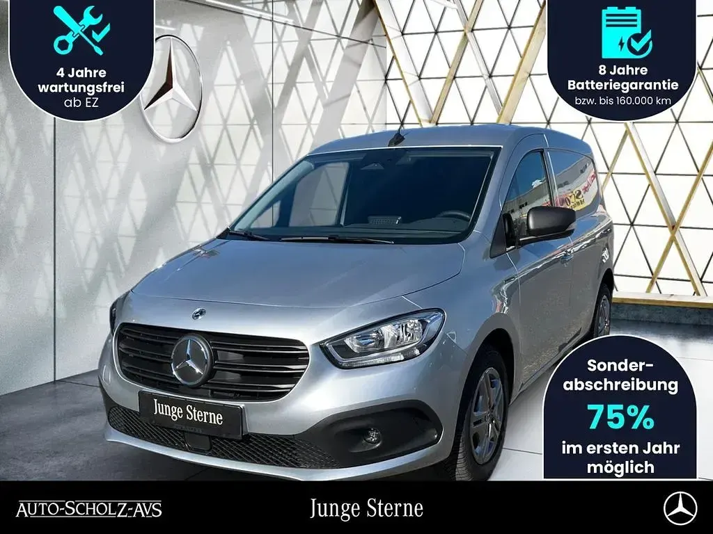Gebraucht Mercedes eCitan 89 kW (122 PS) 2025 Helvinsilber metallic Van / Kleinbus