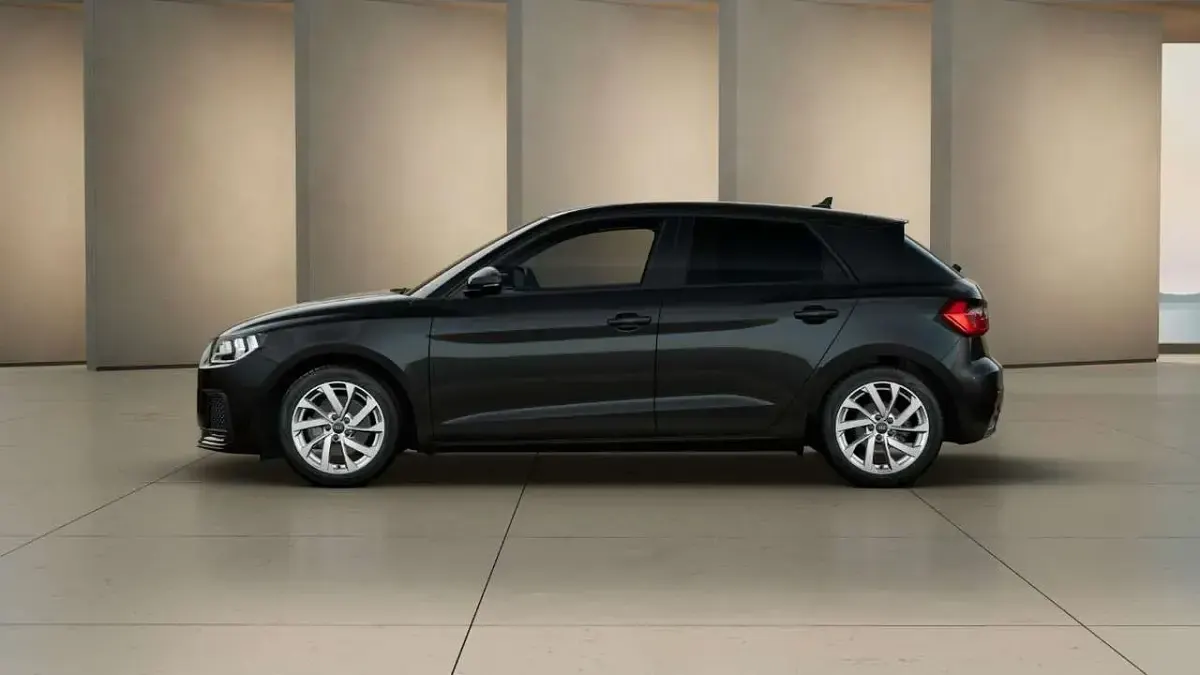 Gebraucht Audi A1 Sportback Advanced 116 PS (85 kW) 2025 Mythosschwarz metallic Kleinwagen
