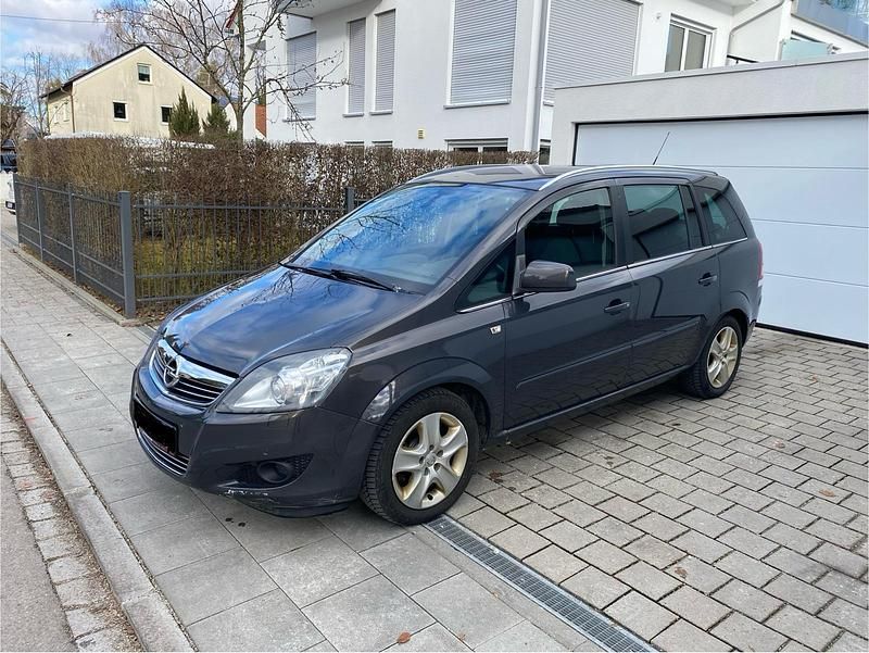 Grau Gebraucht 2013 Opel Zafira Van / Kleinbus | 3.900 € (Fairer Preis) - Bild 1/4