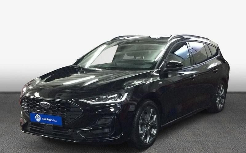 Agate black metallic Gebraucht 2023 Ford Focus ST-Line Kombi | 21.900 € (Guter Preis) - Bild 1/4