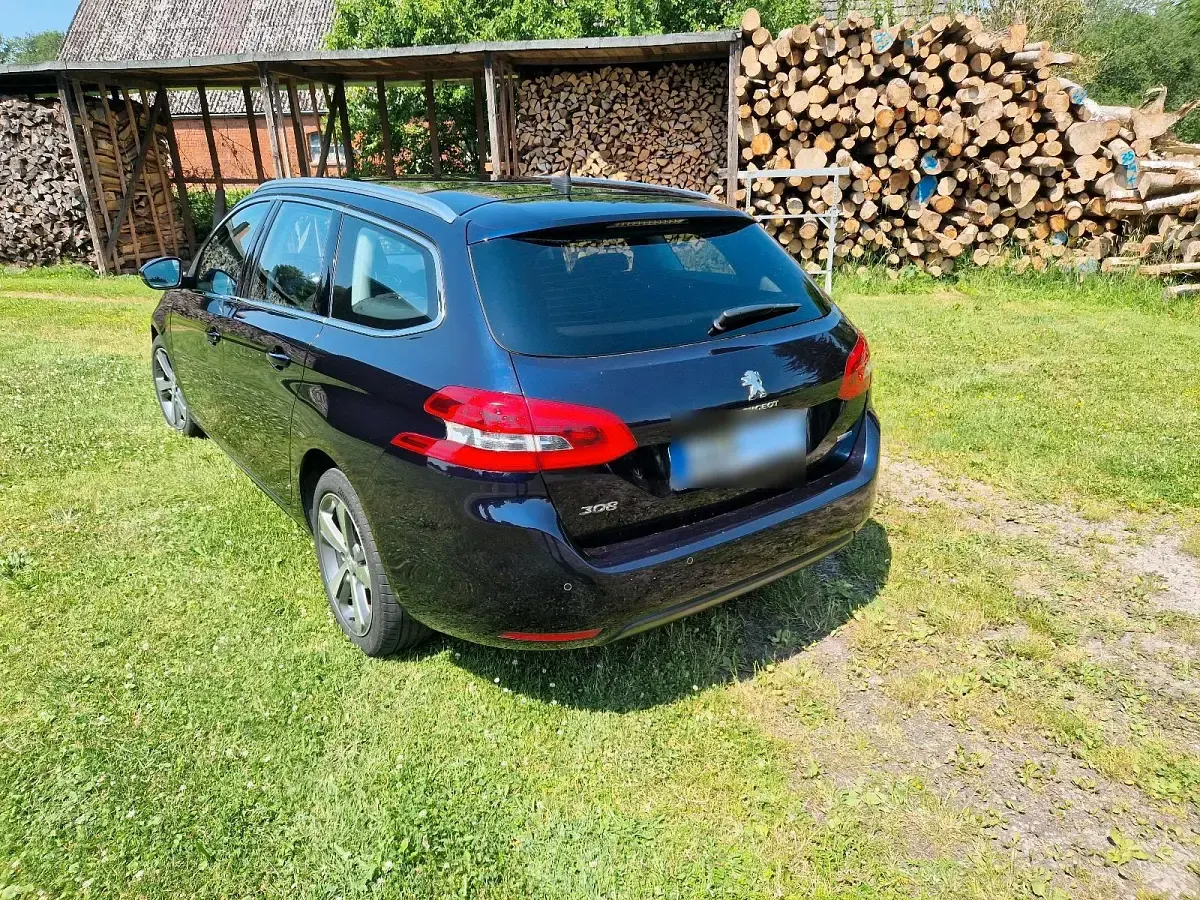 Gebraucht Peugeot 308 Allure 150 PS (110 kW) 2016 Blau Kombi