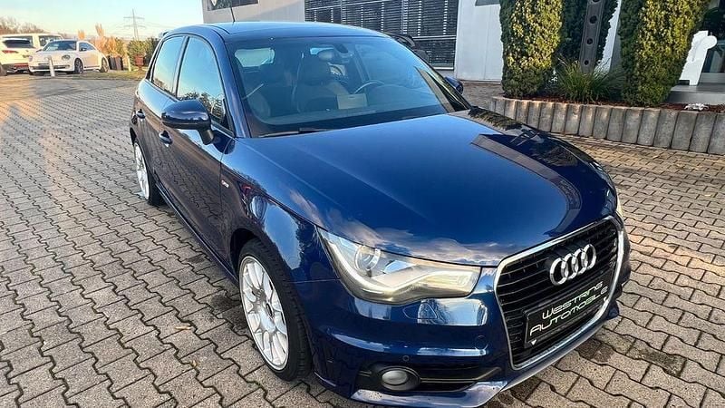 Blau Gebraucht 2012 Audi A1 Sportback S-Line Kleinwagen | 10.999 € (Guter Preis) - Bild 1/4