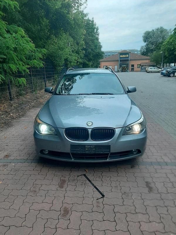 Silber Gebraucht 2006 BMW 525 Kombi | 3.500 € (Superpreis) - Bild 1/4
