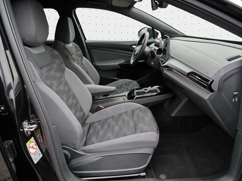Gebraucht VW ID.5 Pure 125 kW (170 PS) 2025 Grenadillschwarz metallic SUV