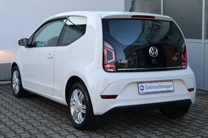 Gebraucht VW up! high up! 60 PS (44 kW) 2016 Weiß Kleinwagen