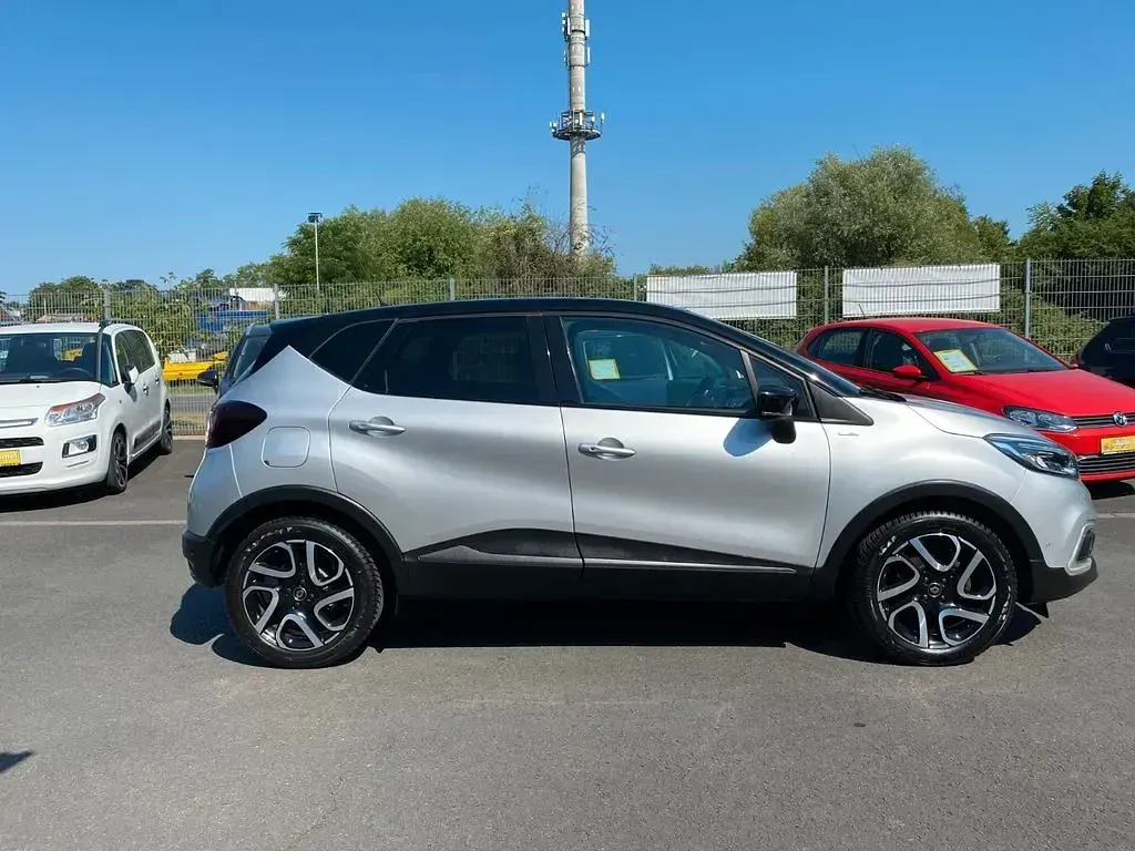 Gebraucht Renault Captur 150 PS (110 kW) 2019 Grau SUV