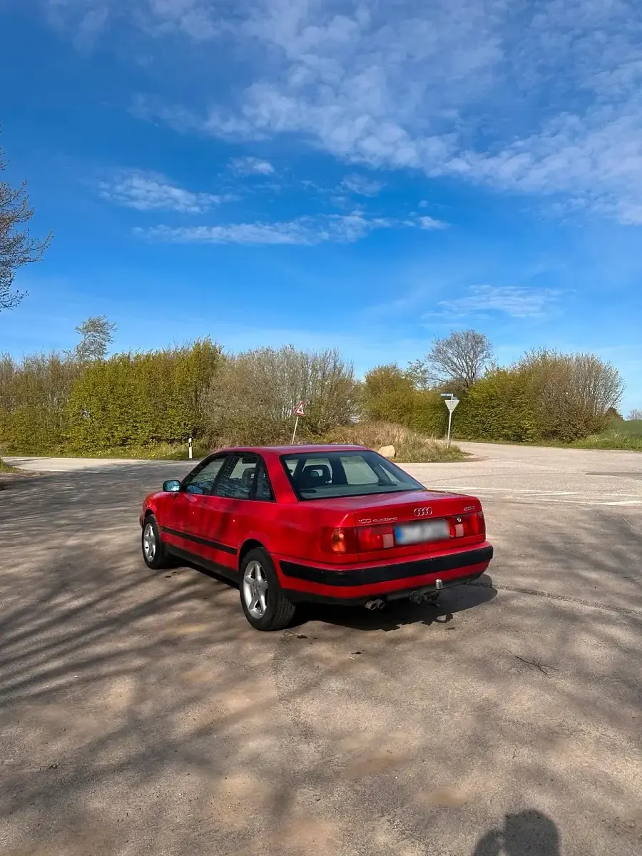 Gebraucht Audi 100 Basis 150 PS (110 kW) 1994 Rot Limousine