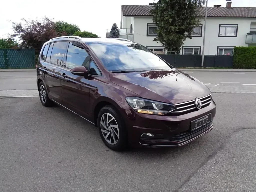Gebraucht VW Touran Sound 116 PS (85 kW) 2017 Rot Van / Kleinbus