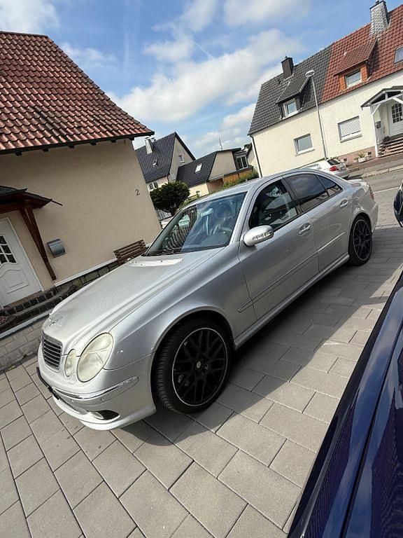 Gebraucht 2006 Mercedes E350 Elegance Limousine | 2.700 € (Superpreis) - Bild 1/4