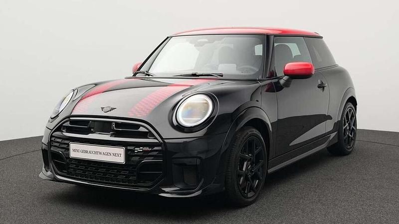Schwarz Gebraucht 2024 Mini John Cooper Works Kleinwagen | 30.301 € (Superpreis) - Bild 1/4