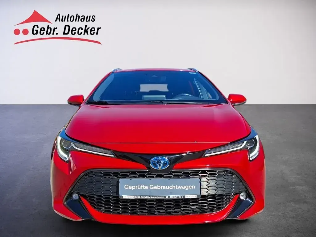 Gebraucht Toyota Corolla Team 122 PS (89 kW) 2020 Karminarot metallic Kombi