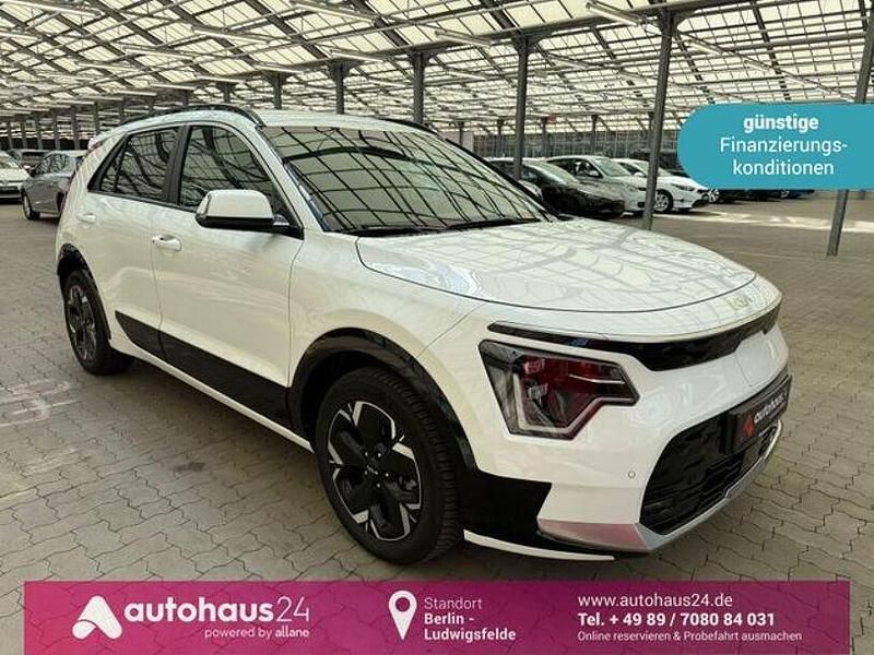 Weiß Gebraucht 2023 Kia e-Niro Vision SUV | 25.920 € (Guter Preis) - Bild 1/4