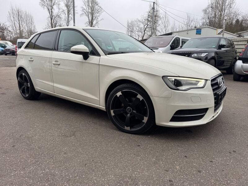 Gebraucht Audi A3 Ambition 122 PS (89 kW) 2013 Weiß Limousine