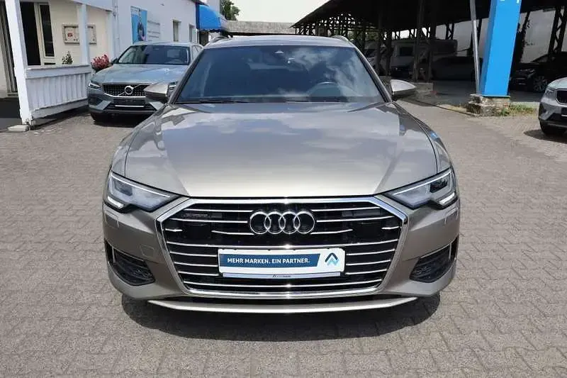Gebraucht Audi A6 Design 231 PS (169 kW) 2020 Carat beige metallic Kombi