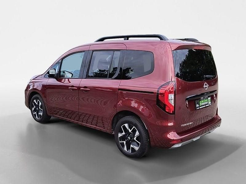 Gebraucht Nissan Townstar 360º 131 PS (96 kW) 2023 Rot Van