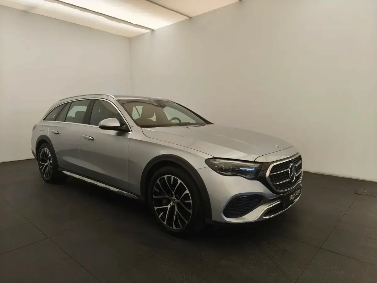 Occasion Mercedes E300 197 ch (144 kW) 2024 Argent Berline