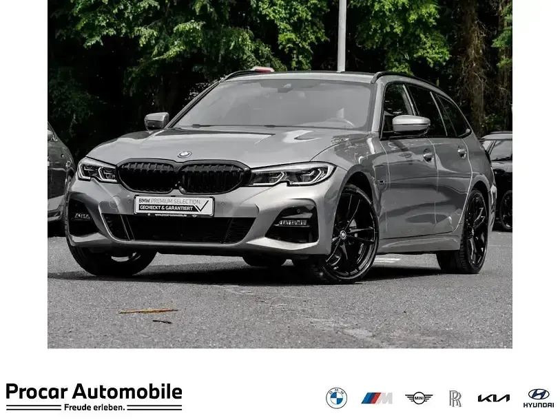 Gebraucht BMW 320e M Sport 204 PS (150 kW) 2022 Kombi