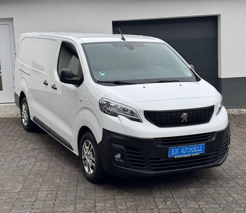Gebraucht Peugeot Expert Premium 144 PS (105 kW) 2022 Weiß Van