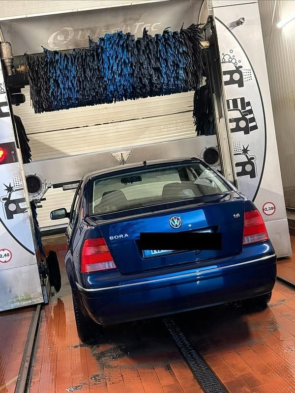 Gebraucht VW Bora Edition 110 PS (80 kW) 2003 Blau Limousine