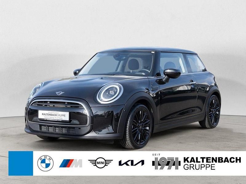 Gebraucht Mini Cooper Classic 136 PS (100 kW) 2021 Schwarz Kleinwagen
