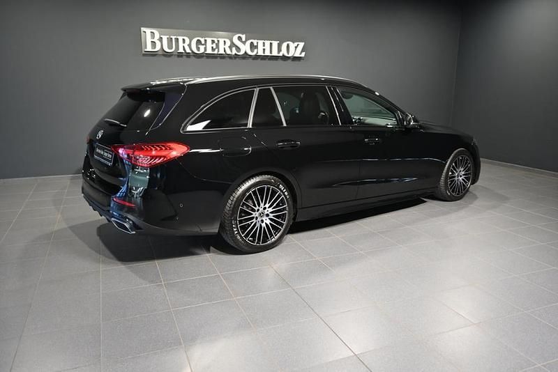 Gebraucht Mercedes C300 AMG 258 PS (189 kW) 2022 Unilack schwarz uni Limousine