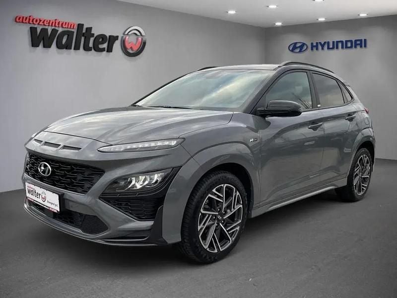 Gebraucht Hyundai Kona N Line 120 PS (88 kW) 2021 Galaxy grey / phantom black / SUV