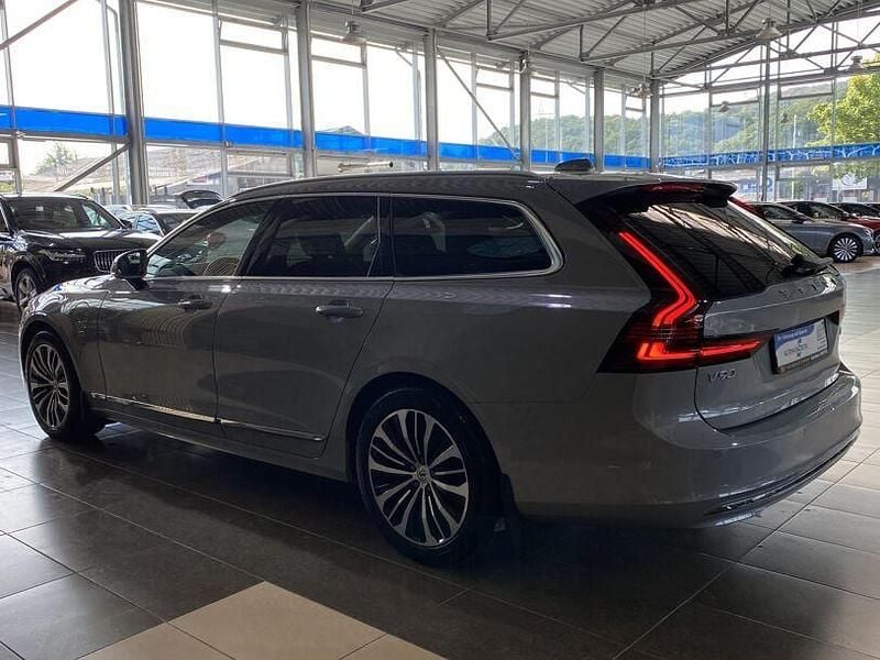 Gebraucht Volvo V90 Core 398 PS (292 kW) 2024 Schwarz Kombi