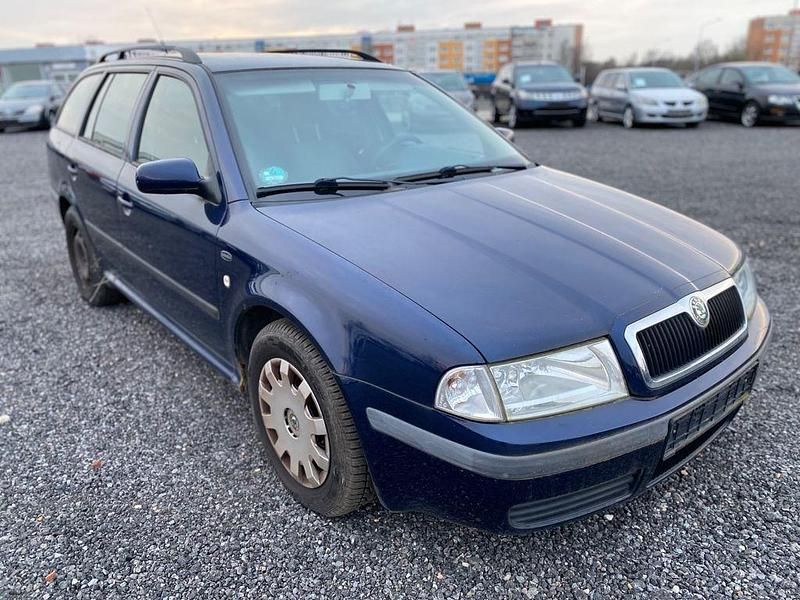 Gebraucht Skoda Octavia Ambiente 116 PS (85 kW) 2001 Blau Kombi
