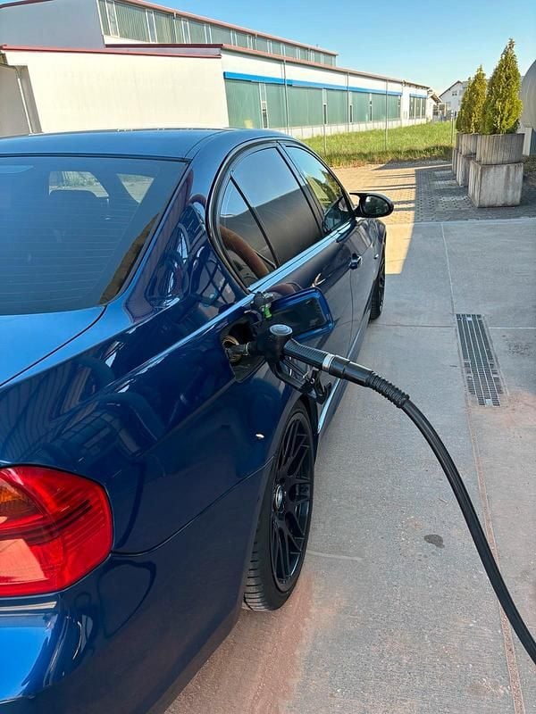 Gebraucht BMW 330 231 PS (169 kW) 2006 Blau Limousine