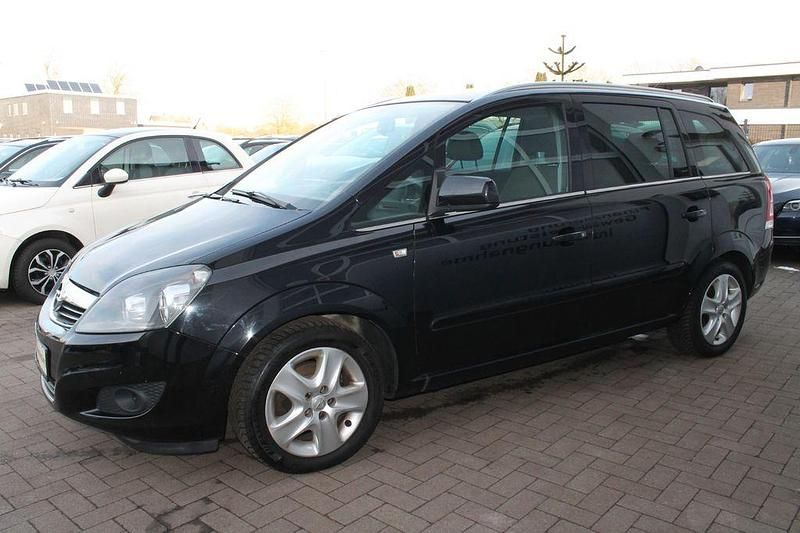 Gebraucht Opel Zafira Design Edition 116 PS (85 kW) 2011 Schwarz Van / Kleinbus