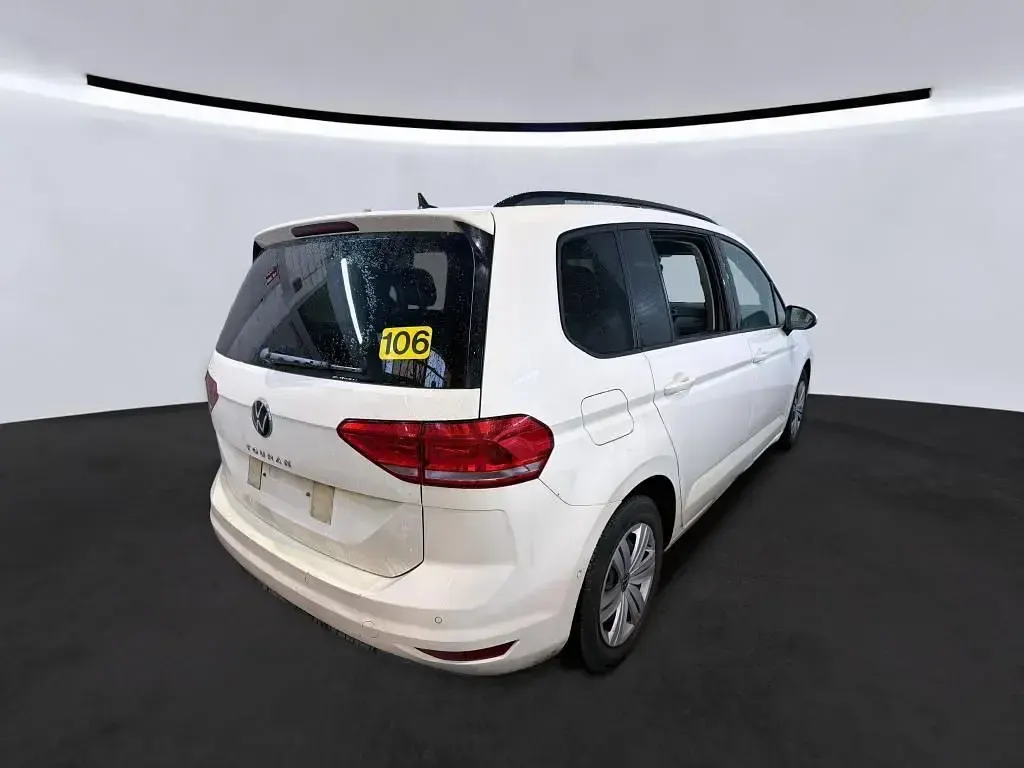 Second-hand VW Touran 150 CP (110 kW) 2023 Monovolum