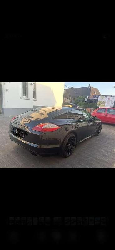 Gebraucht Porsche Panamera 379 PS (278 kW) 2013 Kleinwagen