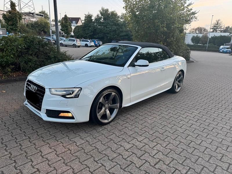 Weiß Gebraucht 2013 Audi A5 Cabriolet Comfort Cabrio | 19.500 € (Teuer) - Bild 1/4