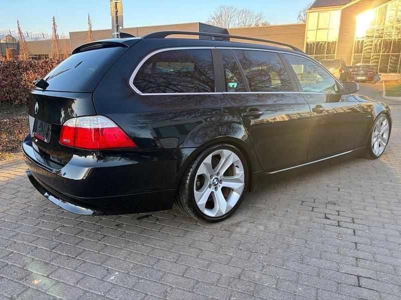 Gebraucht BMW 520 Advantage 177 PS (130 kW) 2008 Schwarz Kombi