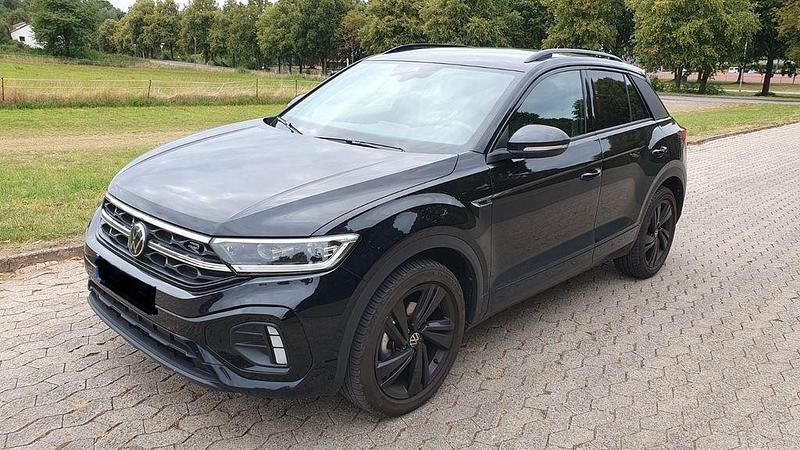 Schwarz Gebraucht 2024 VW T-Roc Style SUV | 30.499 € (Fairer Preis) - Bild 1/4