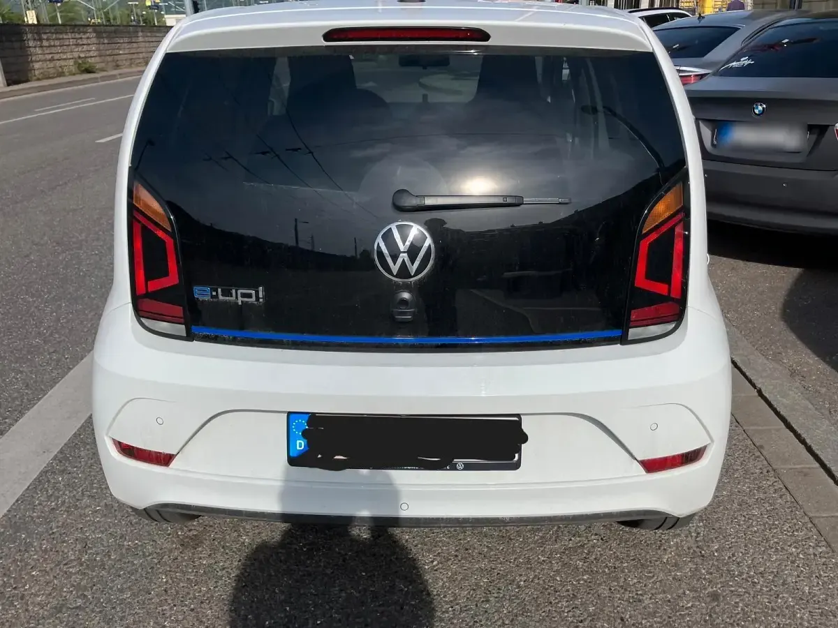 Gebraucht VW e-up! Style 61 kW (83 PS) 2021 Weiß Kleinwagen