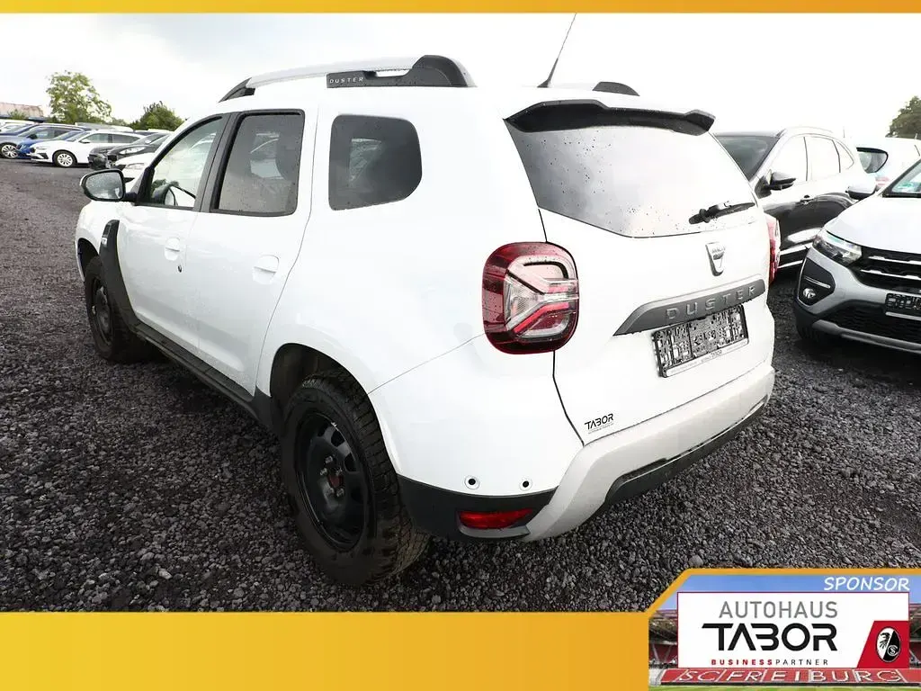 Używany Dacia Duster Prestige 150 KM (110 kW) 2022 Biały SUV