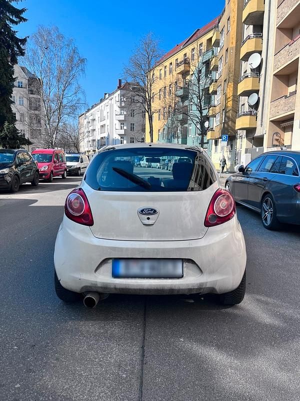 Gebraucht Ford Ka 69 PS (50 kW) 2009 Weiß Kleinwagen